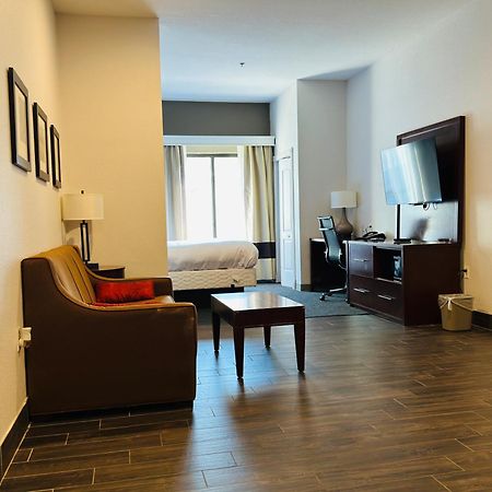 Comfort Suites Plymouth Near Us-30 Buitenkant foto