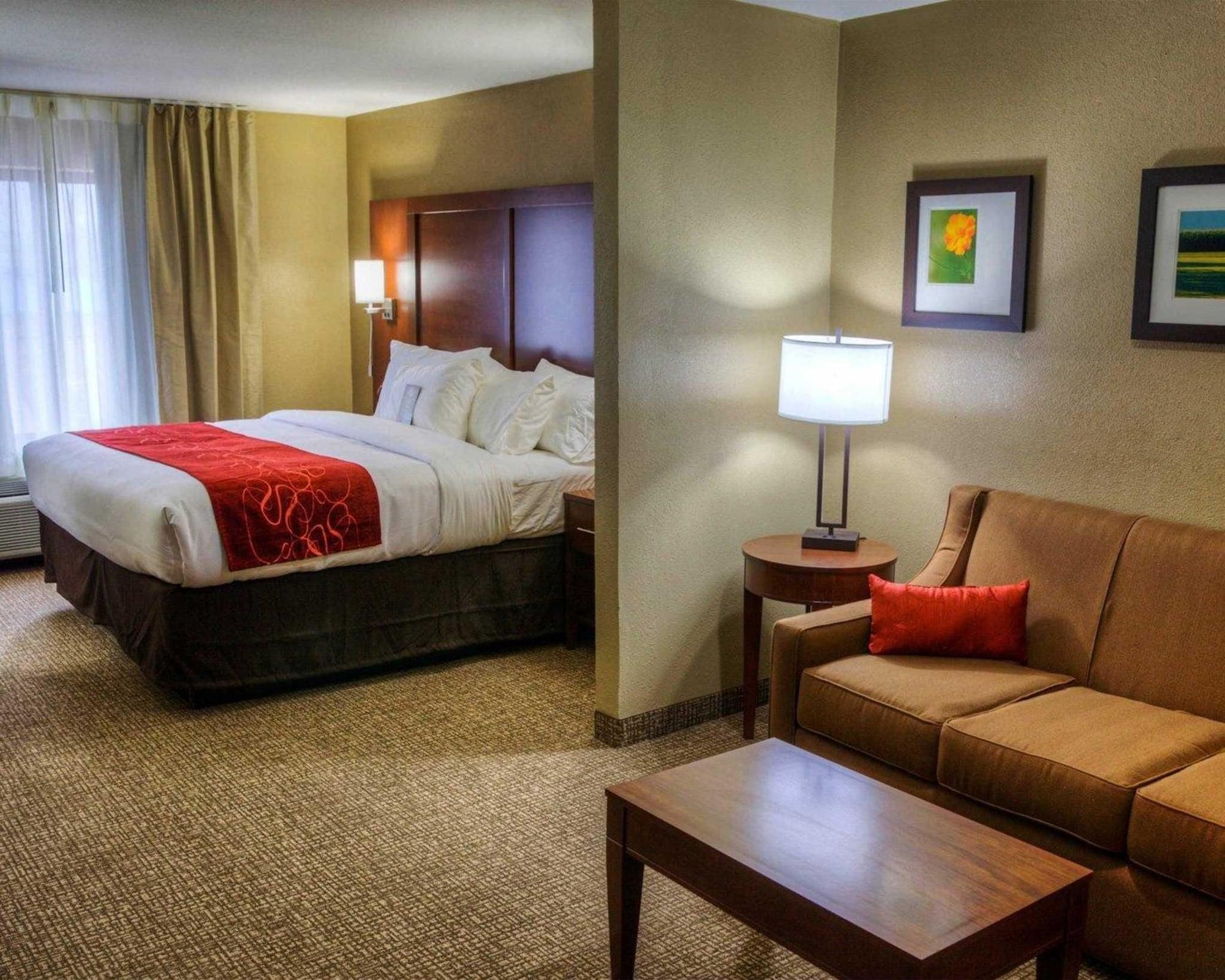 Comfort Suites Plymouth Near Us-30 Buitenkant foto