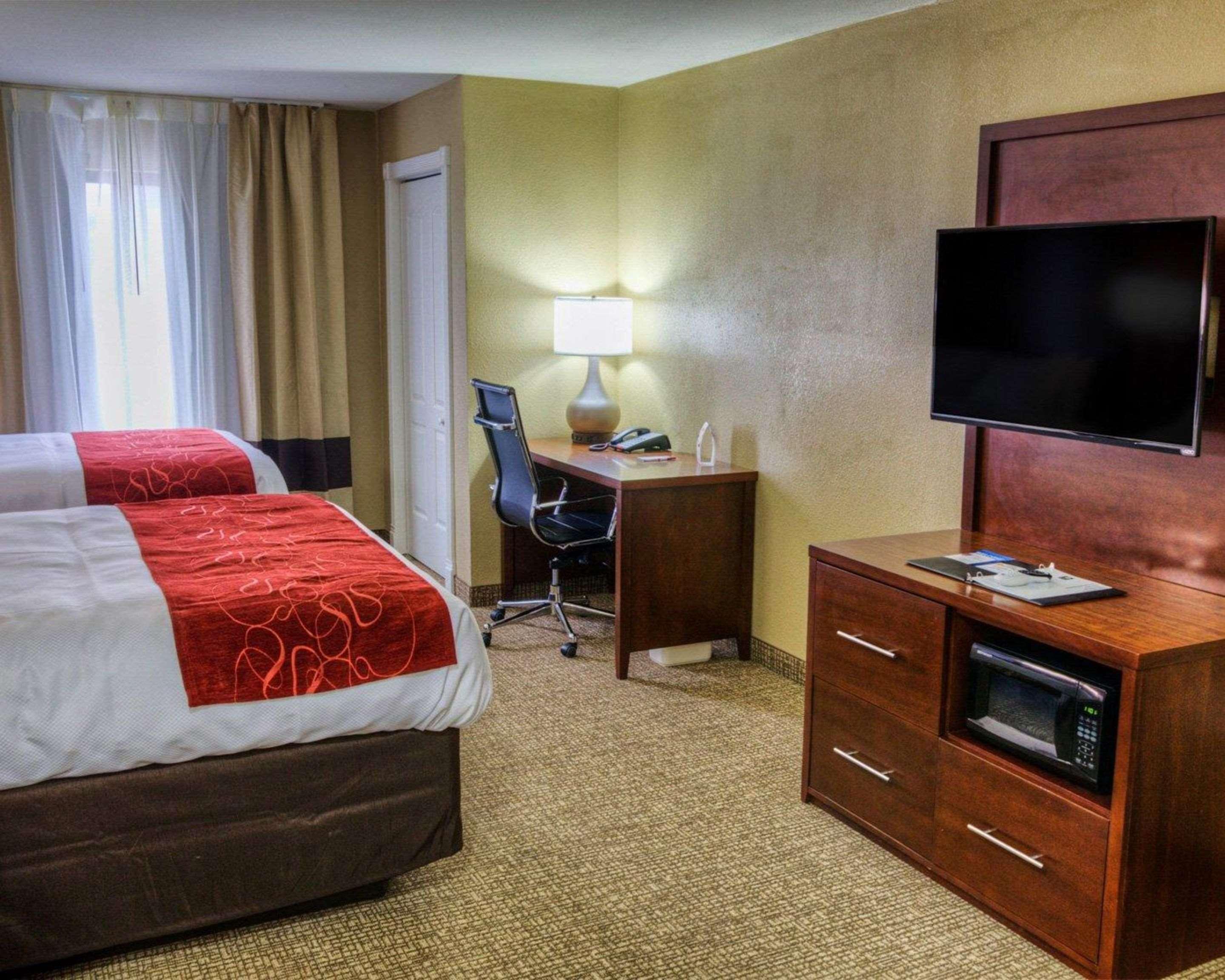 Comfort Suites Plymouth Near Us-30 Buitenkant foto