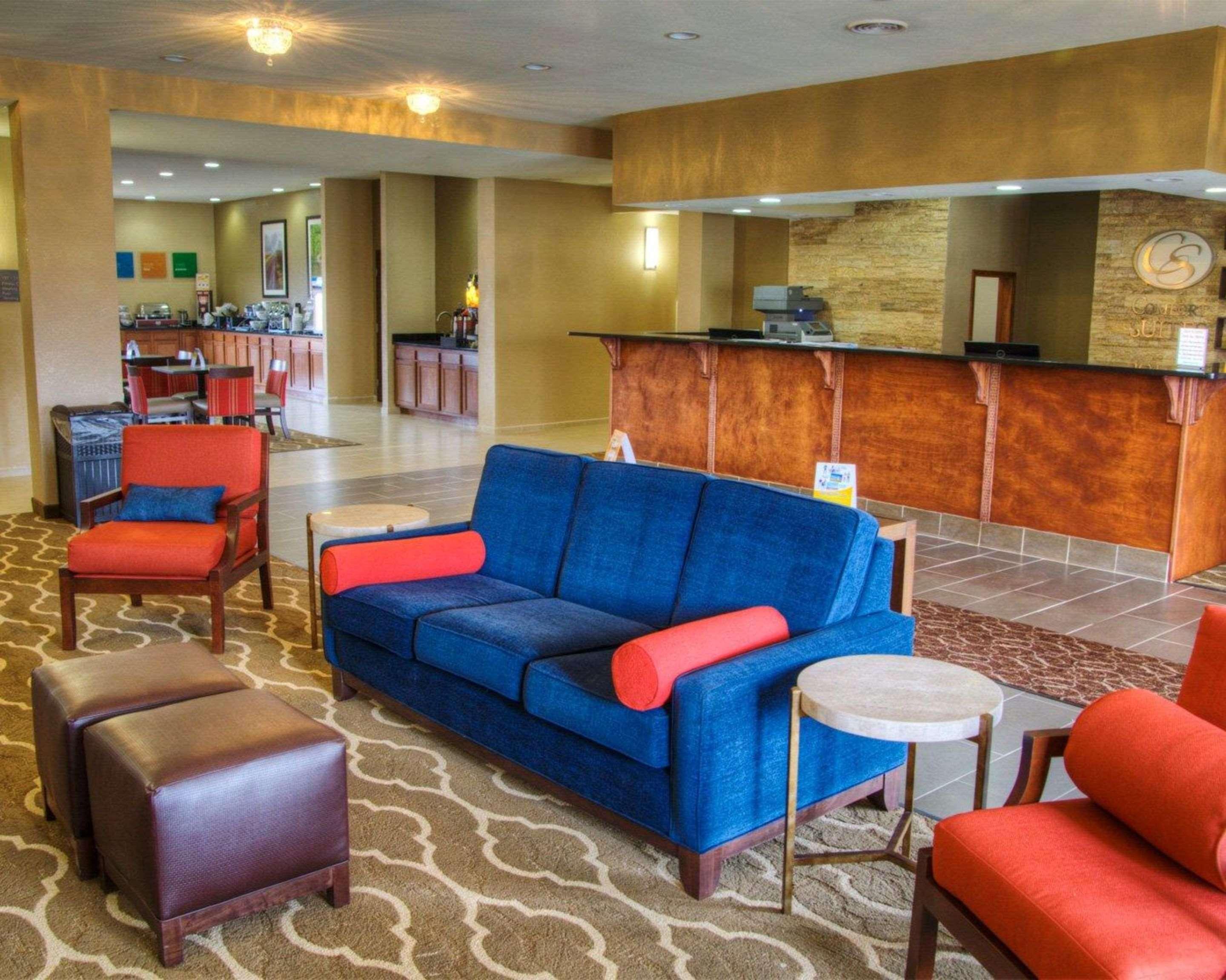 Comfort Suites Plymouth Near Us-30 Buitenkant foto