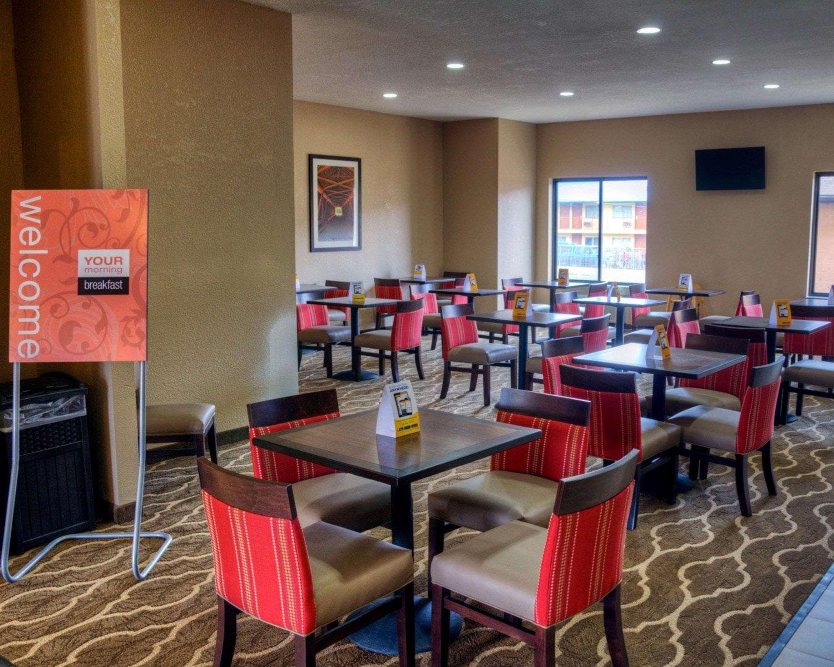Comfort Suites Plymouth Near Us-30 Buitenkant foto