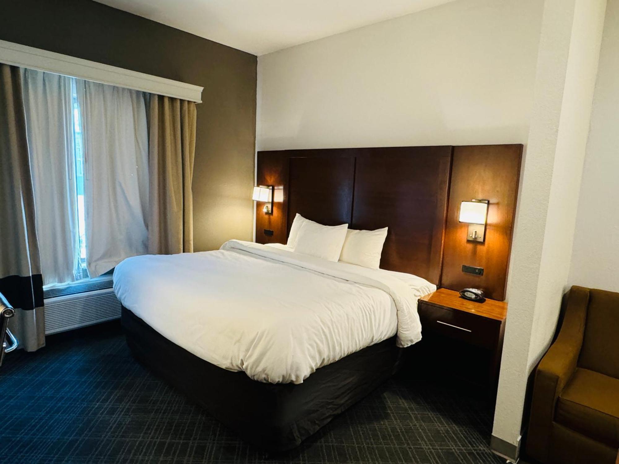 Comfort Suites Plymouth Near Us-30 Buitenkant foto