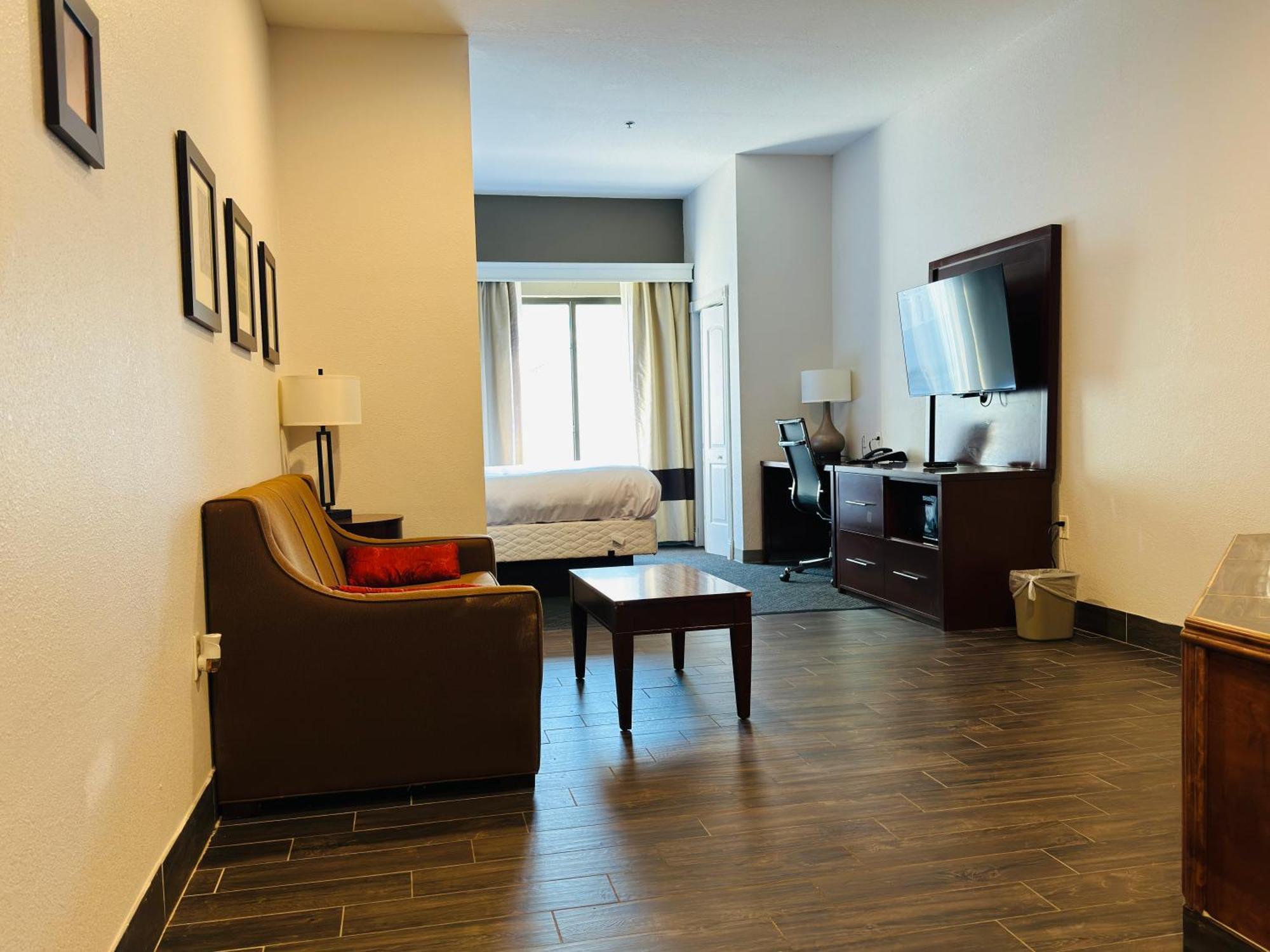 Comfort Suites Plymouth Near Us-30 Buitenkant foto
