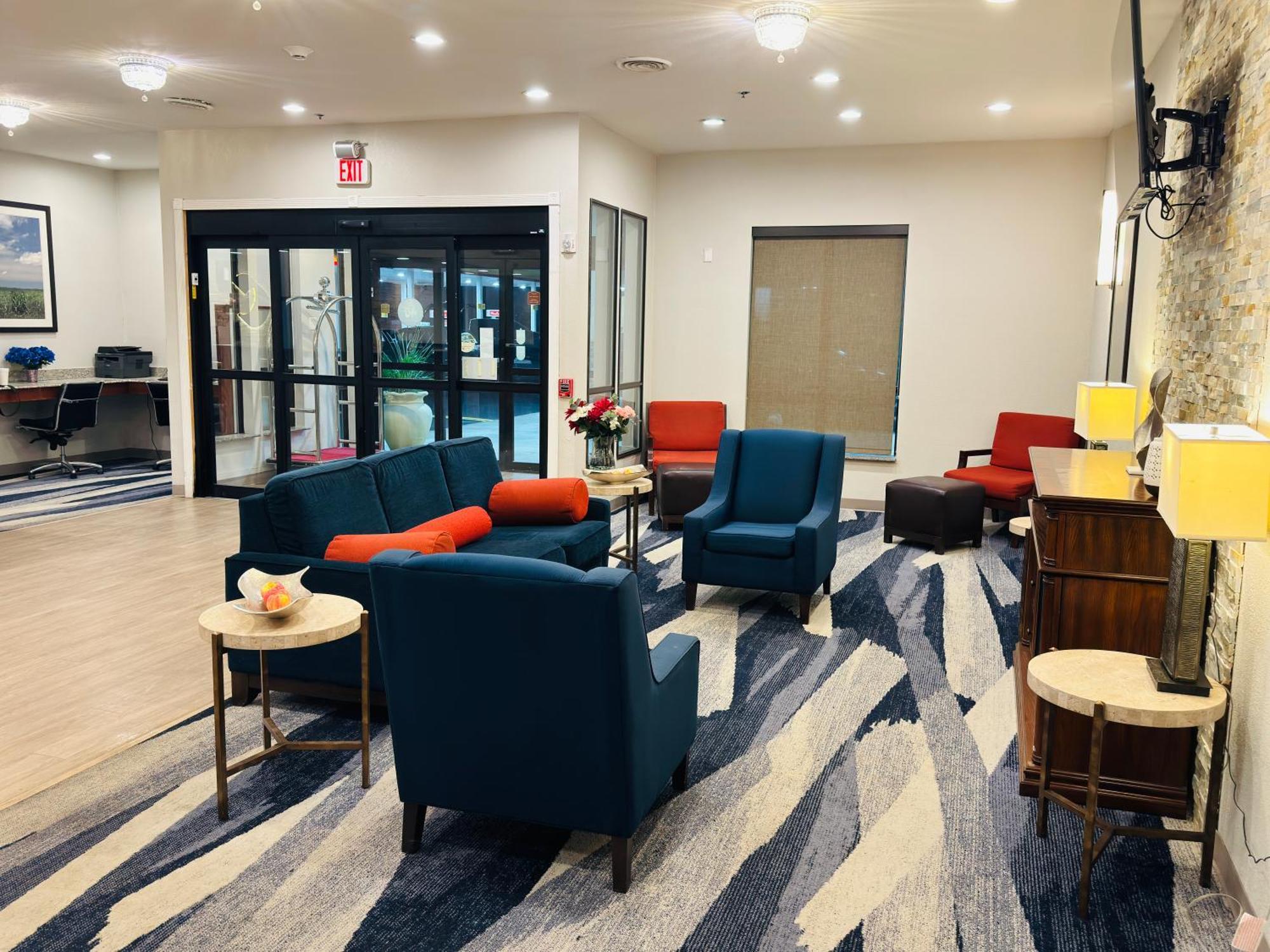 Comfort Suites Plymouth Near Us-30 Buitenkant foto