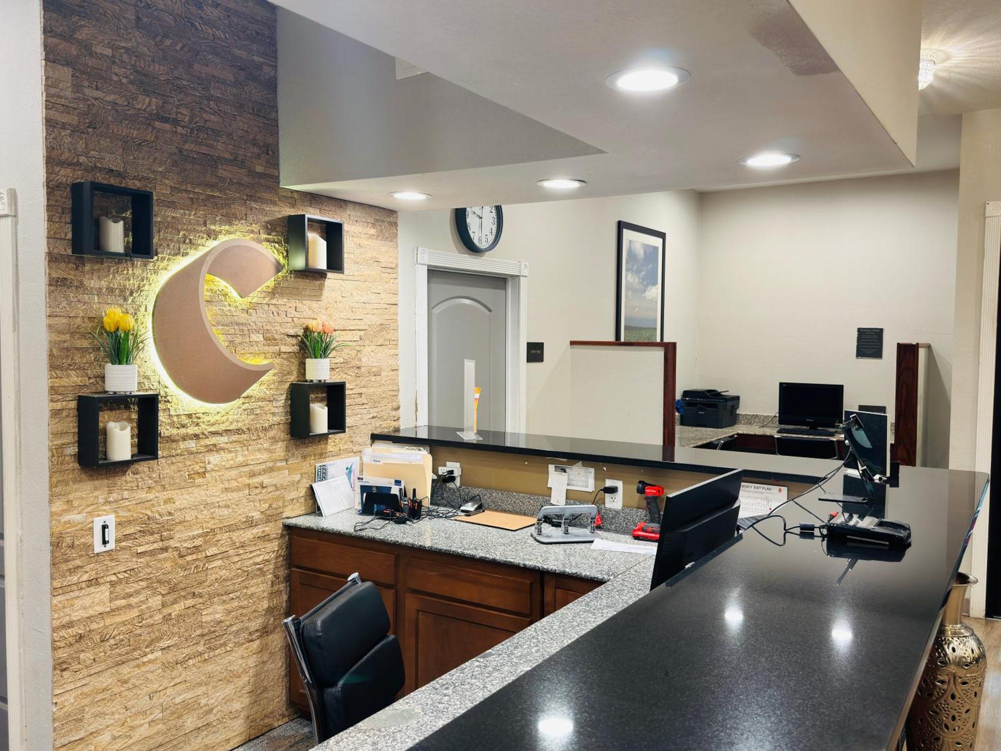 Comfort Suites Plymouth Near Us-30 Buitenkant foto
