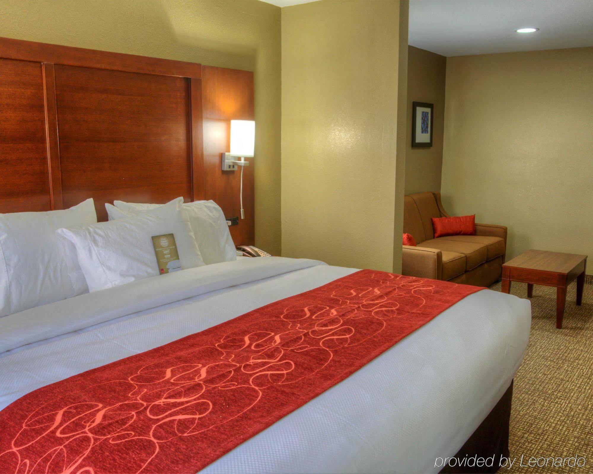 Comfort Suites Plymouth Near Us-30 Buitenkant foto